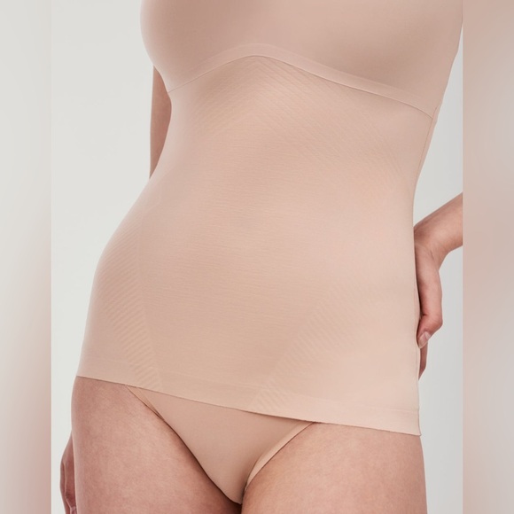 SPANX Shape Champagne Beige Shapewear Tank Top | 1X| - Picture 2 of 10